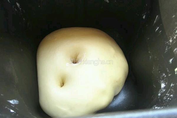 牛奶餐包的做法图解3