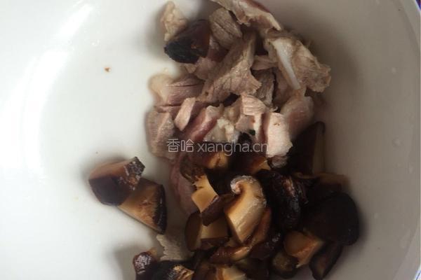 香菇肉末豆腐羹的做法图解2