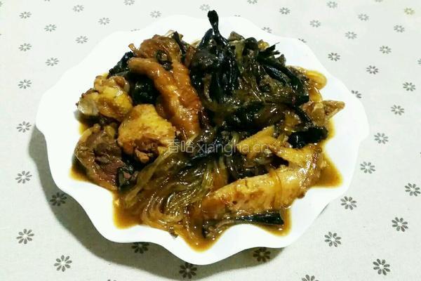 三黄鸡炖榛蘑粉条