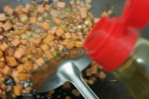 芥菜腊肉炒饭的做法图解14