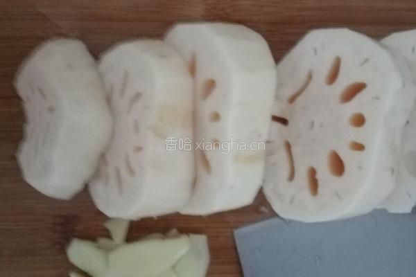 猪蹄莲藕汤的做法图解4