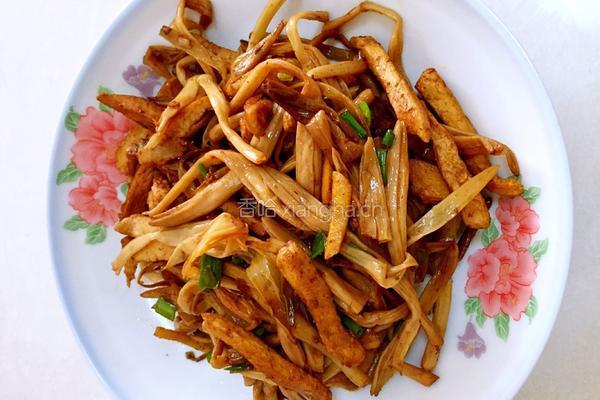 鸡胸肉炒黄花菜的做法图解10
