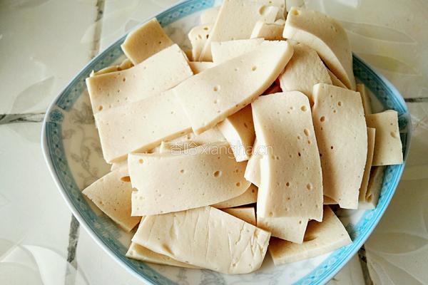 酱炒千叶的做法图解1