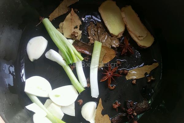 蜜香鸡丝干的做法图解1