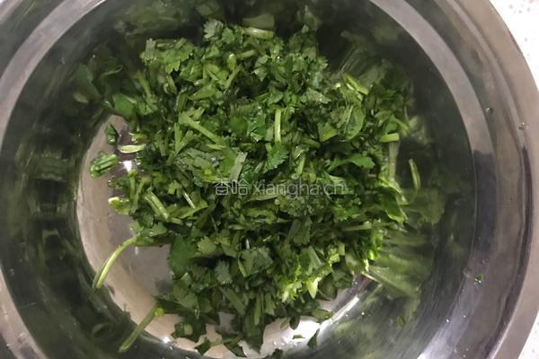 凉拌香菜花生碎的做法图解4