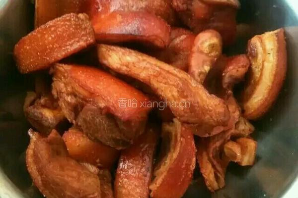 红烧扣肉焖笋干的做法图解4