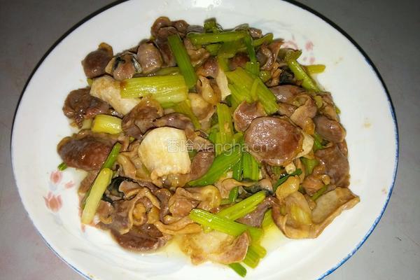 香芹炒鸭胗的做法图解9