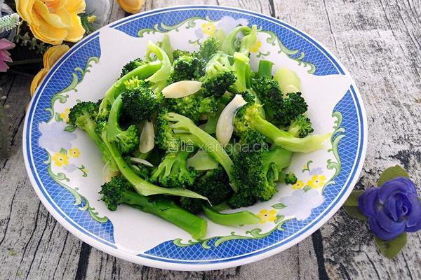 蒜香西蓝花的做法图解9