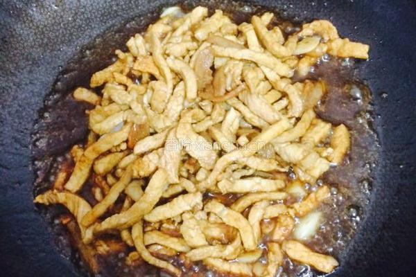 辣椒榨菜炒肉丝的做法图解8