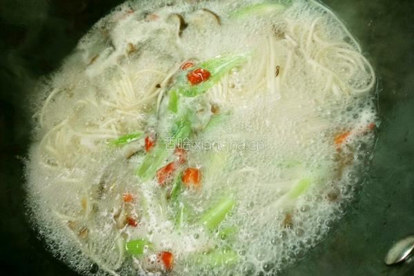 香菇鸡蛋面的做法图解8