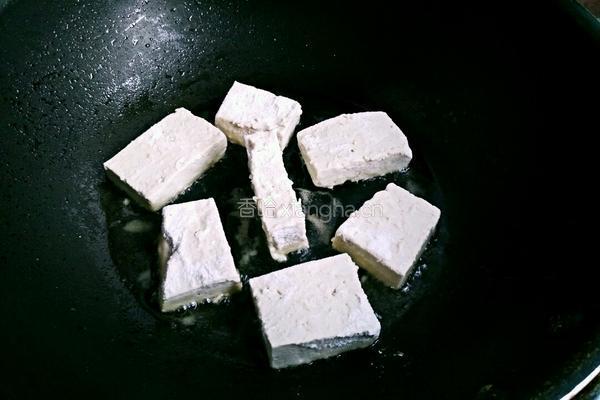 番茄汁酱豆腐块的做法图解3