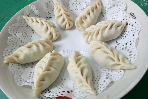 猪肉包心菜饺子的做法图解9