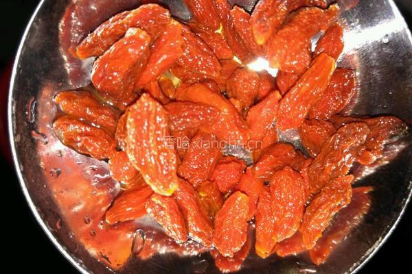 茶树菇红枣乌鸡汤的做法图解3
