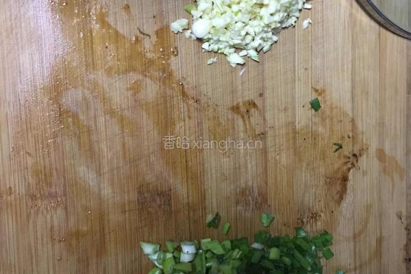 红烧牛肉油泼面的做法图解2