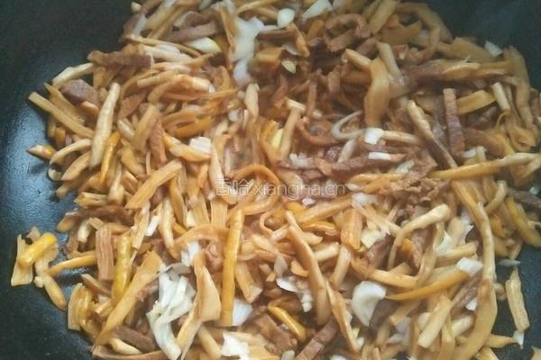 干黄瓜条炒肉的做法图解4