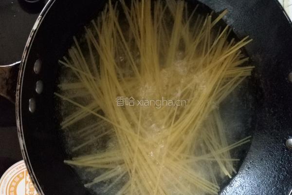 番茄意大利面的做法图解4