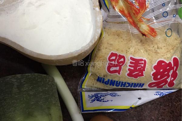 萝卜丝虾皮蛋饼的做法图解1