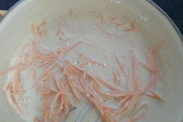 红萝卜鸡蛋饼的做法图解2