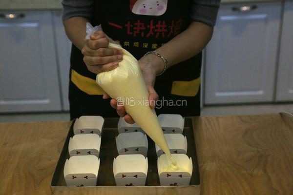北海道戚风蛋糕的做法图解10