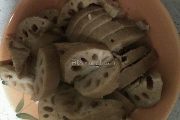 大蒜炒卤藕的做法图解2