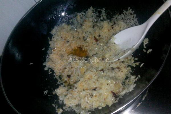 香菇鸡炒饭的做法图解8