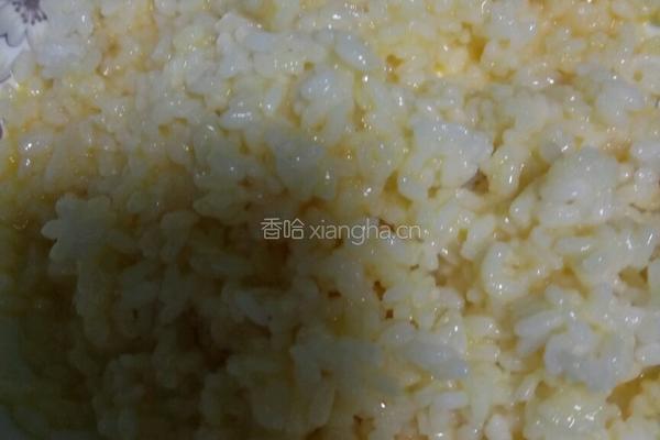 火腿生菜蛋炒饭的做法图解2