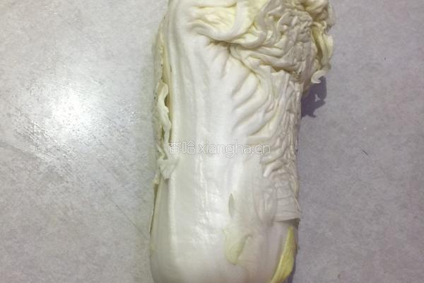 剁辣椒大白菜的做法图解1