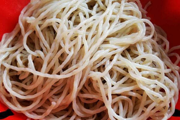 粉丝白菜烧圆子的做法图解1