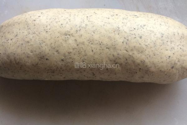 核桃芝麻糖三角的做法图解8