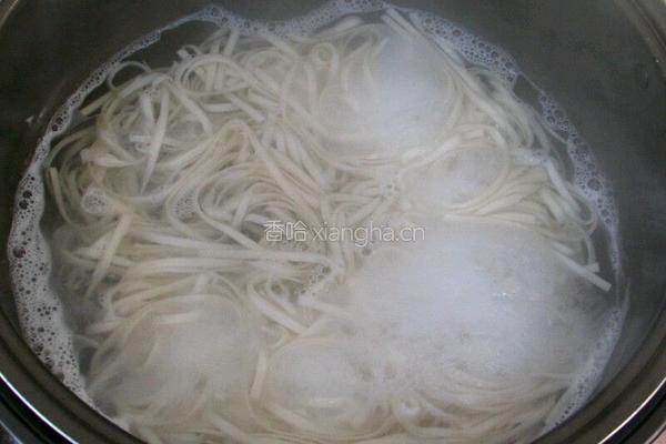 番茄汁鸡蛋干拌面的做法图解6