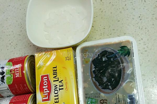 仙草奶茶的做法图解1