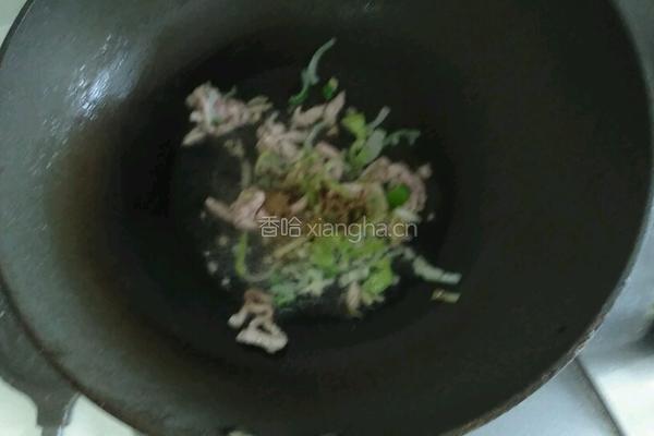 酸菜土豆丝的做法图解3