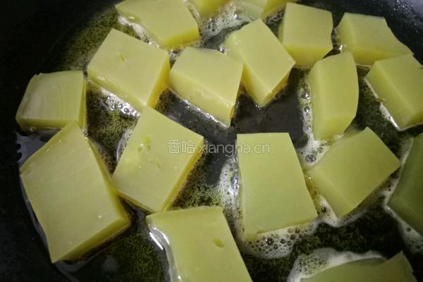 油煎凉粉的做法图解2