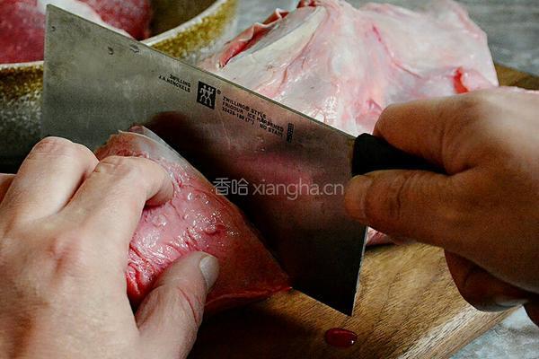 卤牛腱子的做法图解1