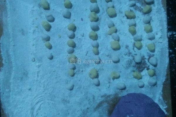 三色水果丸子的做法图解5
