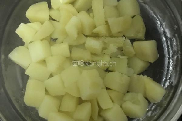 土豆鸡蛋饼的做法图解1