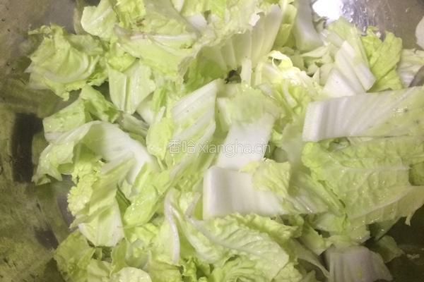 白菜菌菇的做法图解2