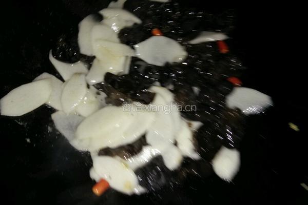 淮山炒木耳的做法图解5