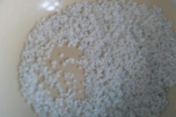 香菇糯米粥的做法图解3
