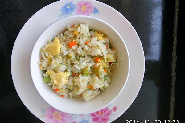 蔬菜蛋炒饭的做法图解8