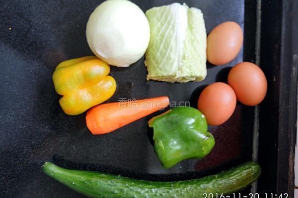 蔬菜蛋炒饭的做法图解1