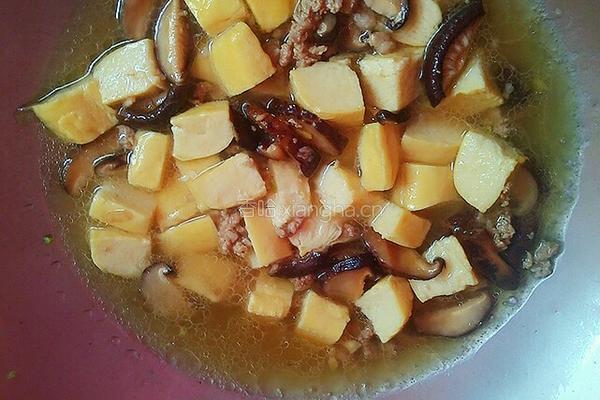 瘦肉香菇黄豆腐的做法图解5