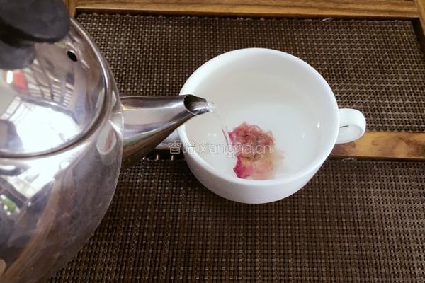 玫瑰花龙眼茶的做法图解5