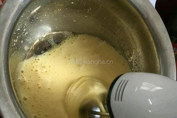 最简单易学的杯子蛋糕的做法图解1