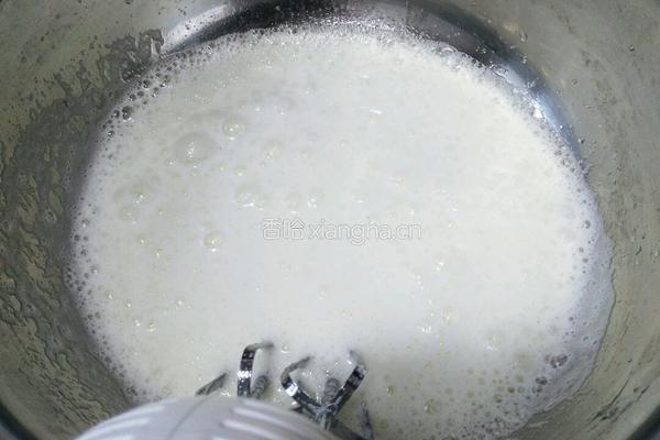  蔬菜汁戚风的做法图解8