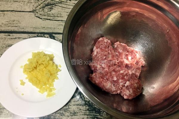 豆腐猪肉丸子的做法图解2