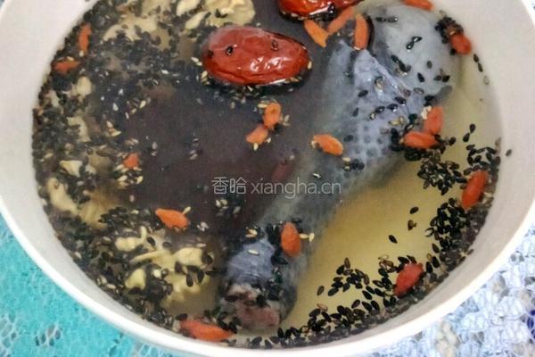 乌鸡腿炖阿胶的做法图解2