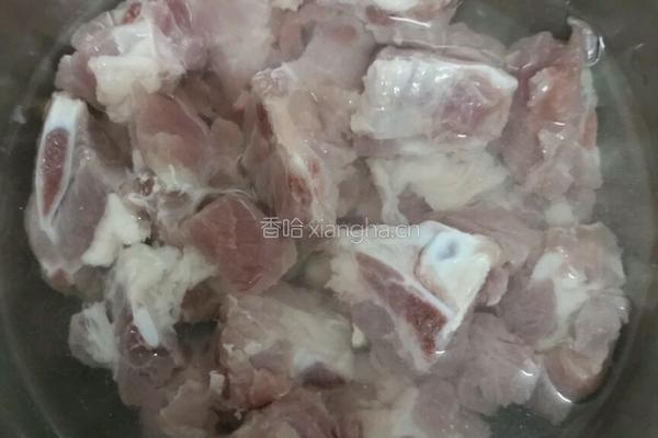 小米蒸排骨的做法图解1
