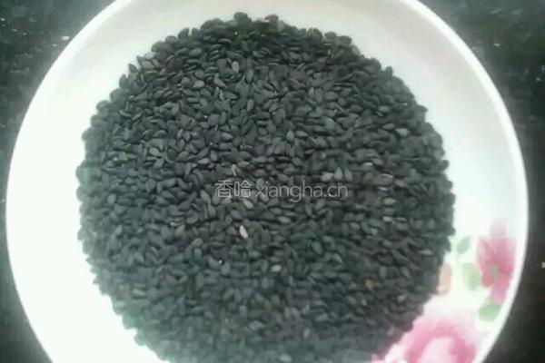 黑芝麻牛轧软糖的做法图解3