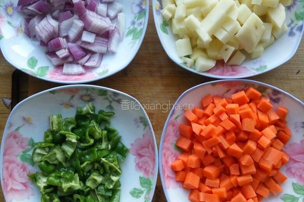 鸡肉咖喱饭的做法图解1